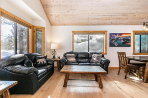 Kokanee at Tahoe Donner - Charming 3 BR - Pool Table - Fireplace - Amenity Access! Truckee